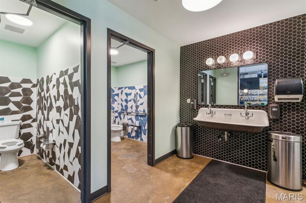 Shaw Add - Commercial Sale
