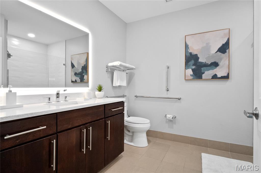 Park East Tower Condos - Residential