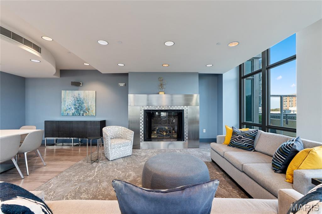 Park East Tower Condos - Residential