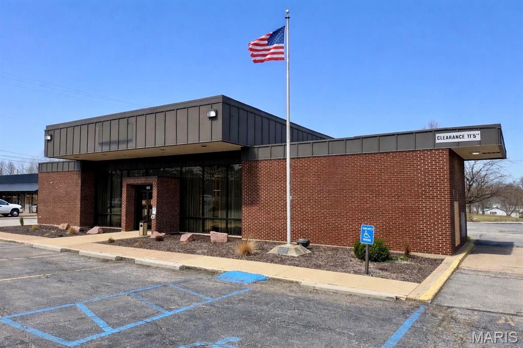 n/a - Commercial Sale