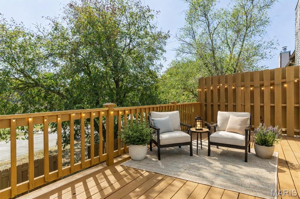 Treetop Condo - Residential