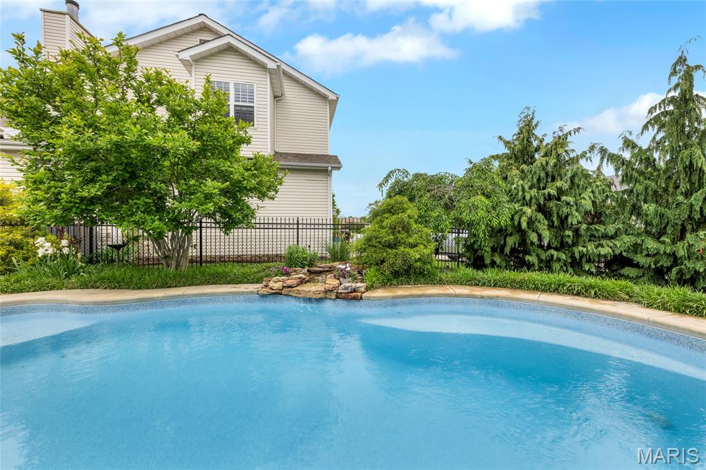 Madison Park Manor - Residential