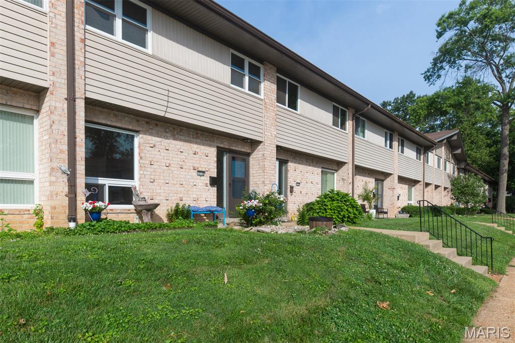 Sakura Gardens Condo - Residential