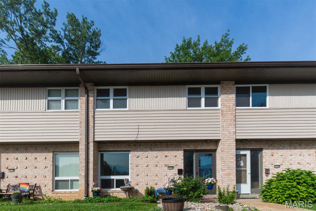 Sakura Gardens Condo - Residential