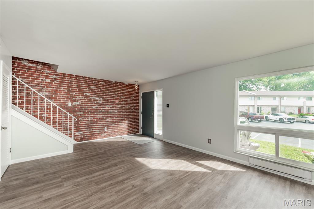 Sakura Gardens Condo - Residential