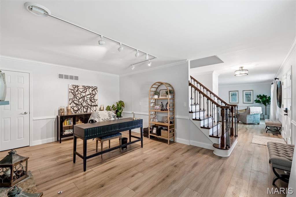 Meadowbrook Farm 1 - Residential