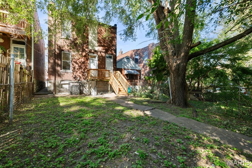 St Louis Commons Add - Residential
