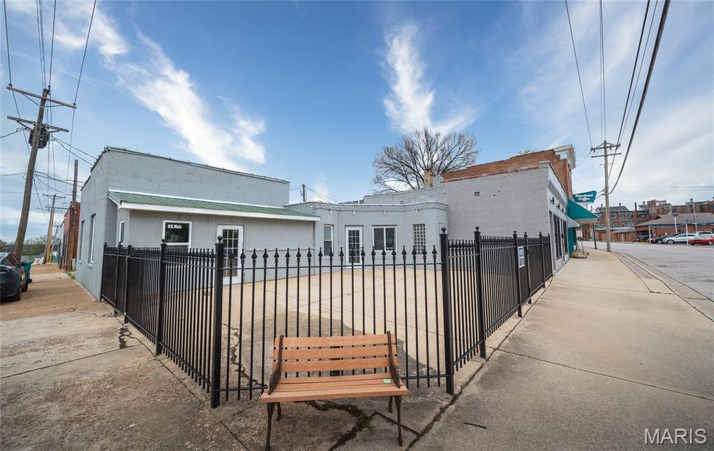Kerrs - Commercial Sale