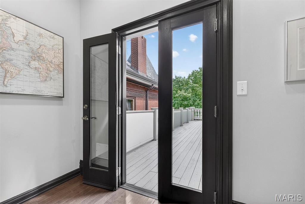 Lafayette Square - Residential