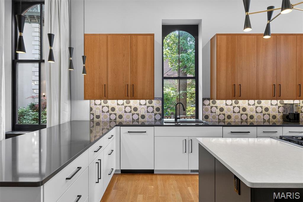Lafayette Square - Residential