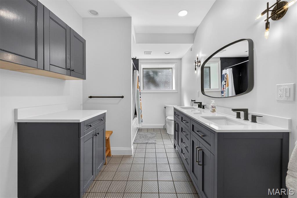 Lafayette Square - Residential