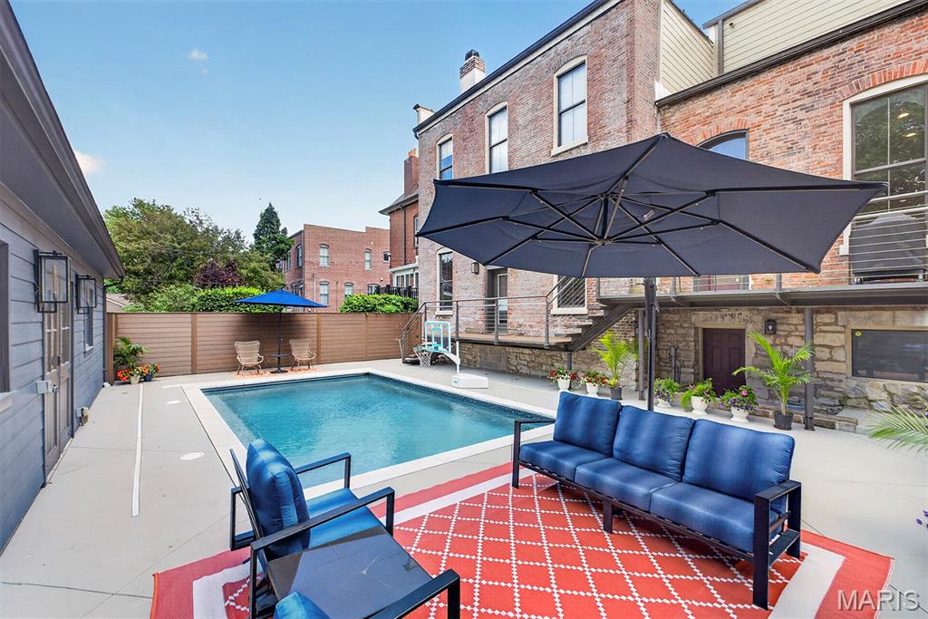 Lafayette Square - Residential