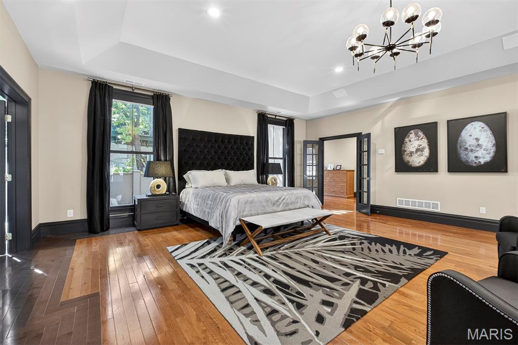 Lafayette Square - Residential