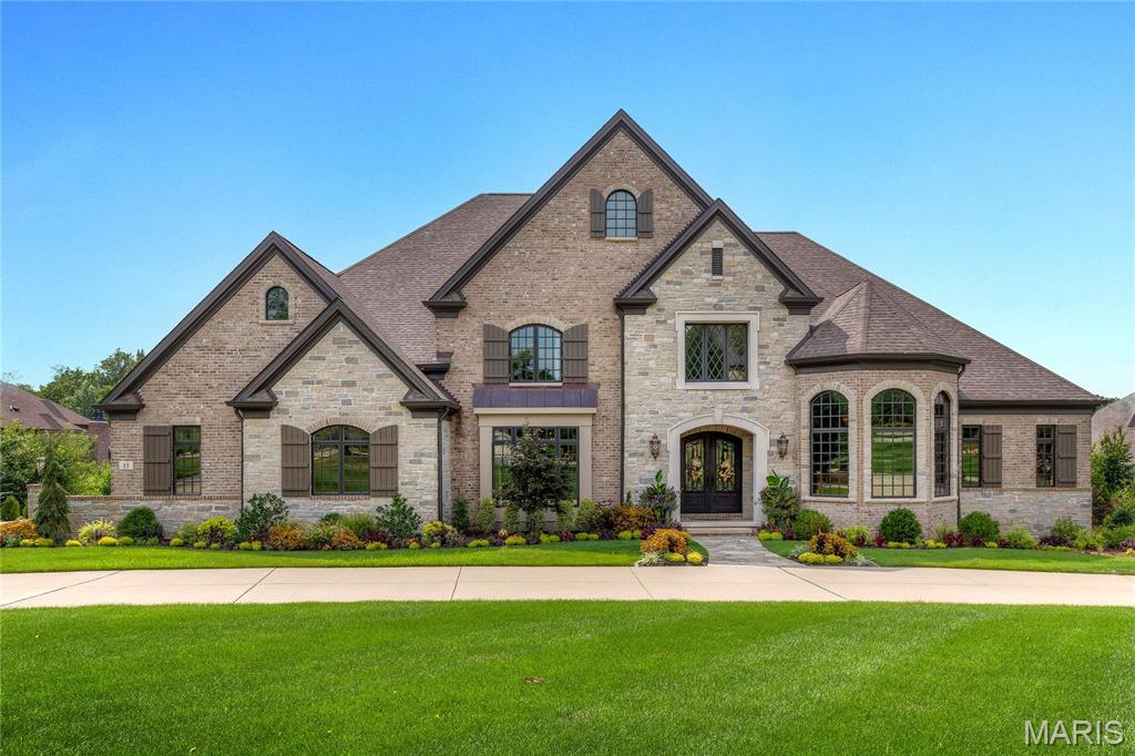 Town & Country Manor - Residential