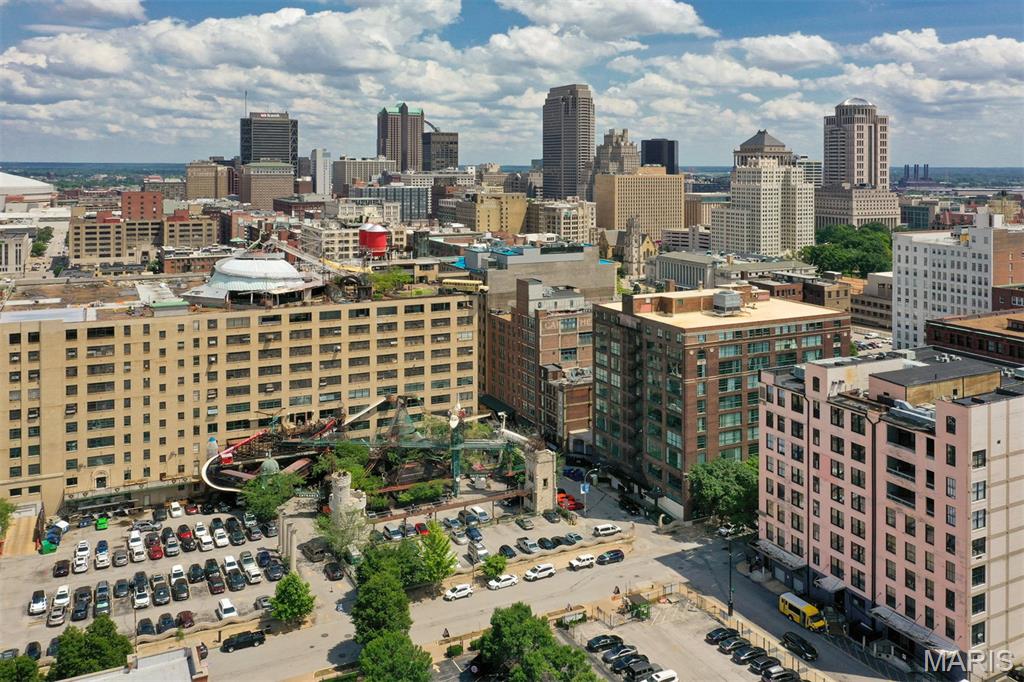Windows Lofts - Residential Lease