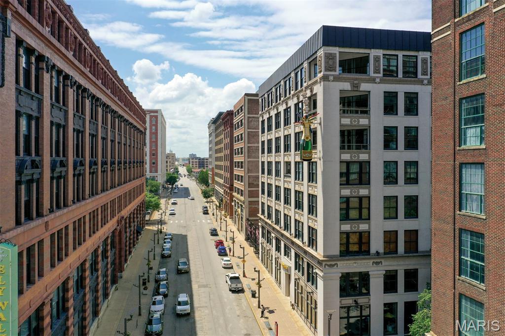 Windows Lofts - Residential Lease