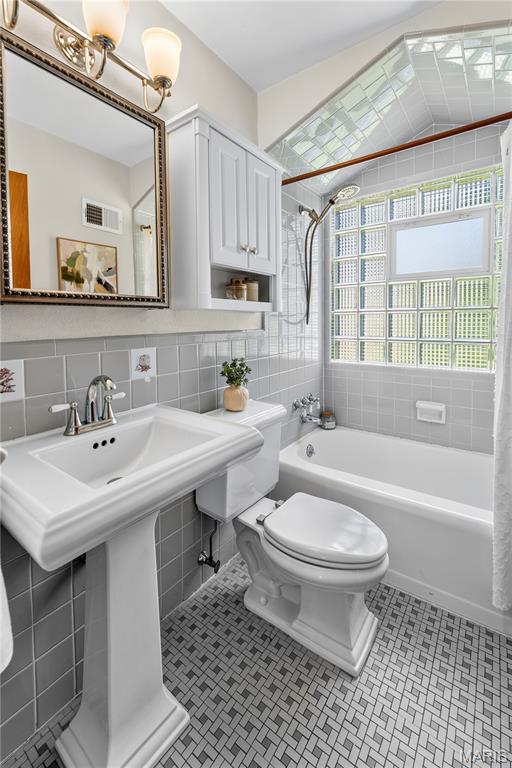 Yorkshire Hills 6 - Residential