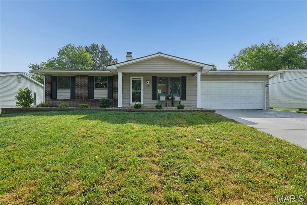 Welcome Home! This beautiful home has been upgraded throughout. You will be ready to move right in! Some of the upgrades include hardwood flooring throughout the main level and an updated kitchen with brand-new stainless-steel appliances including a refrigerator microwave and stove recessed lighting, and granite counters. The interior has been freshly painted, offering a clean modern feel. Dual switch ceiling fans in all bedrooms. The finished lower level boasts a spacious family room with wood-burning fireplace, luxury vinyl flooring, plus a versatile bonus room perfect for home office, gym, or hobby area. New electric panel, water heater and roof installed 2026.  Recent exterior improvements include a new driveway and sidewalk extending to the back of the home along with new landscaping that enhances the curb appeal. Enjoy the fenced back yard with large composite deck 21x16 ideal for entertaining, plus a storage shed for added convenience. Oversized 2 car garage.
Located in the highly sought-after Francis Howell School district, this home checks all the boxes!