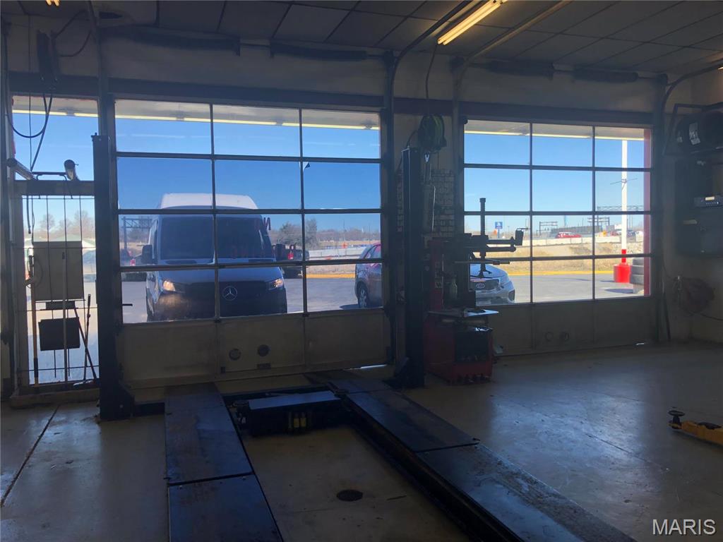 Brookmount Estate 12 - Commercial Sale