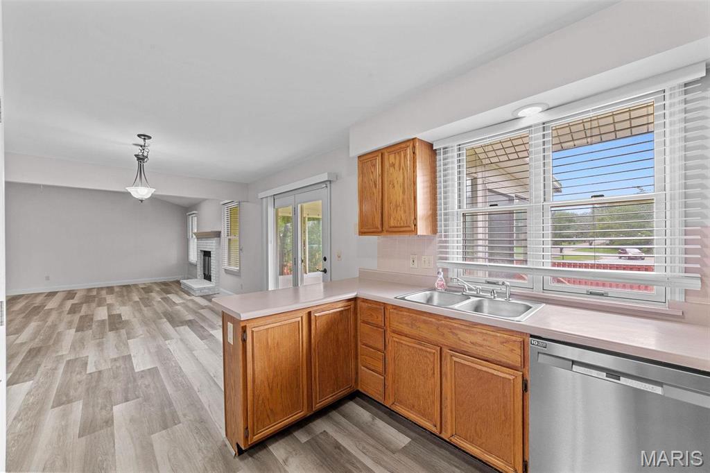 Brookwood Estate 01 - Residential Lease