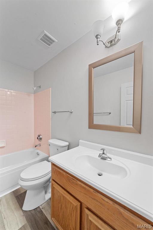 Brookwood Estate 01 - Residential Lease
