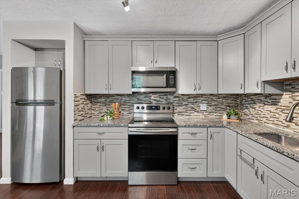 Tesson Terrace Lt 12 & Ridge Forest - Residential
