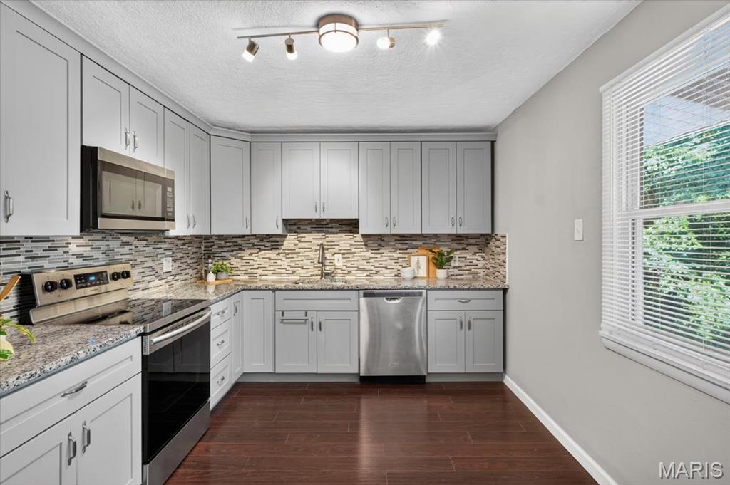 Tesson Terrace Lt 12 & Ridge Forest - Residential