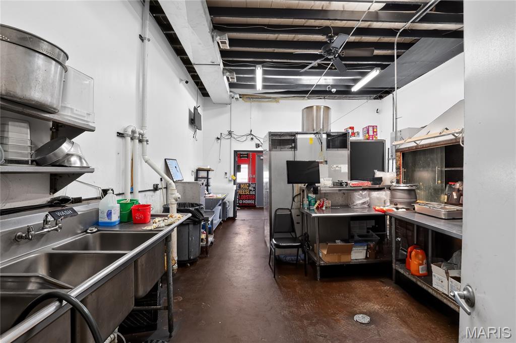 McCune & Vandeventers Add - Commercial Sale