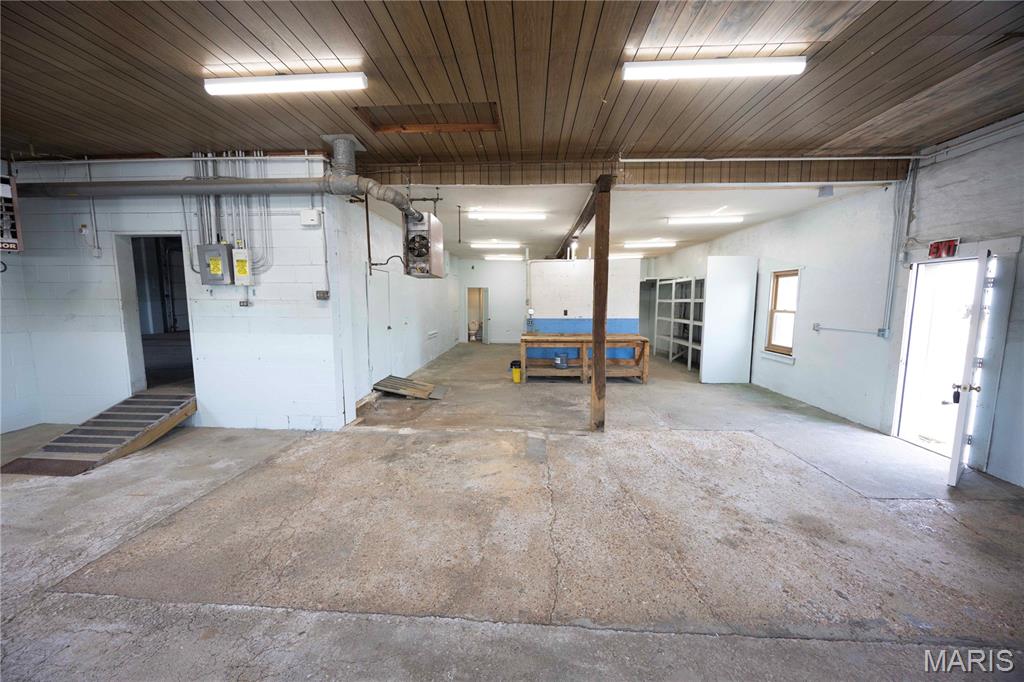 N/A - Commercial Lease