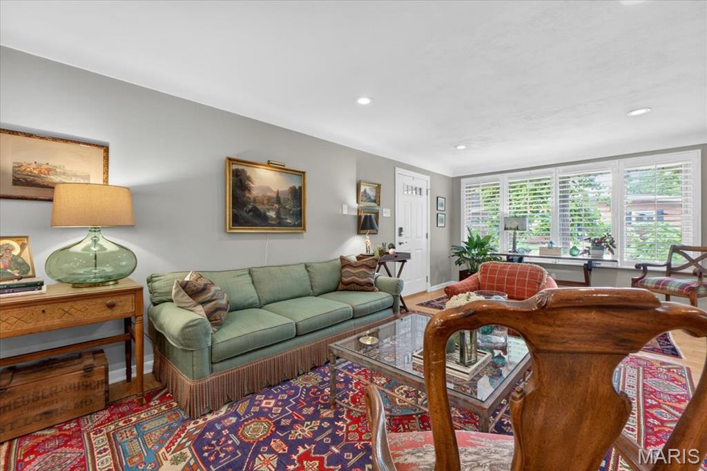 Fairway Manor - Residential