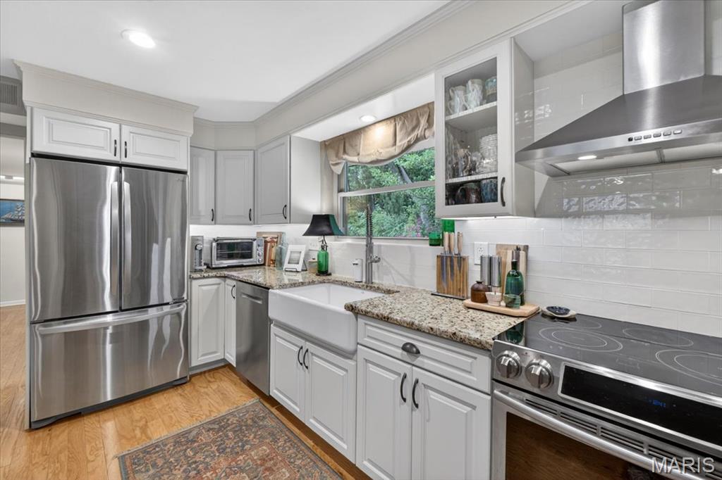 Fairway Manor - Residential