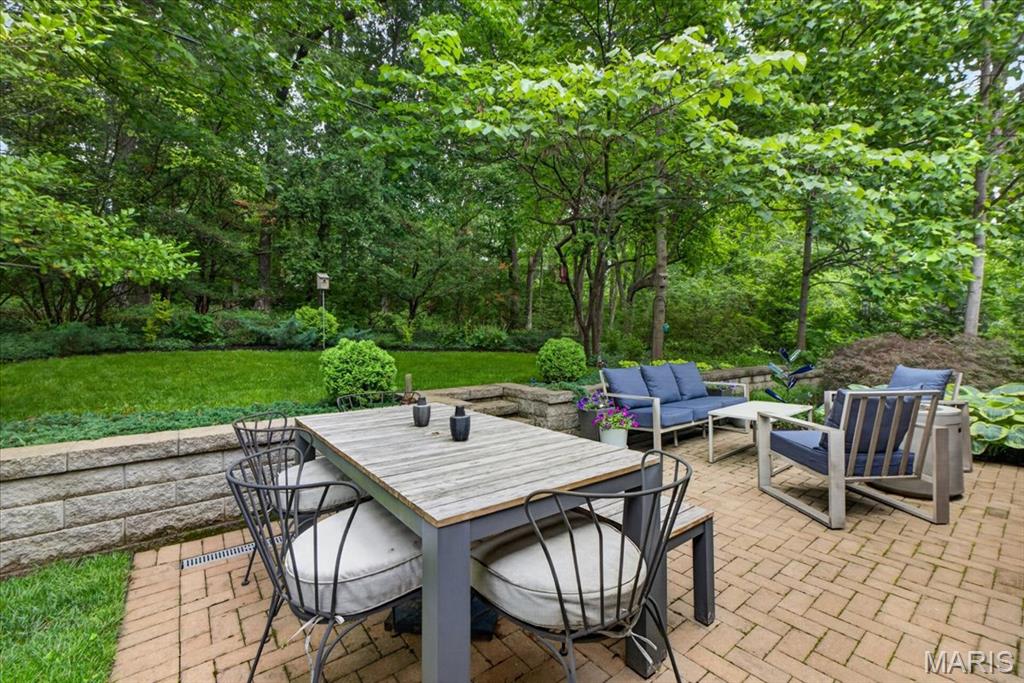 Fairway Manor - Residential