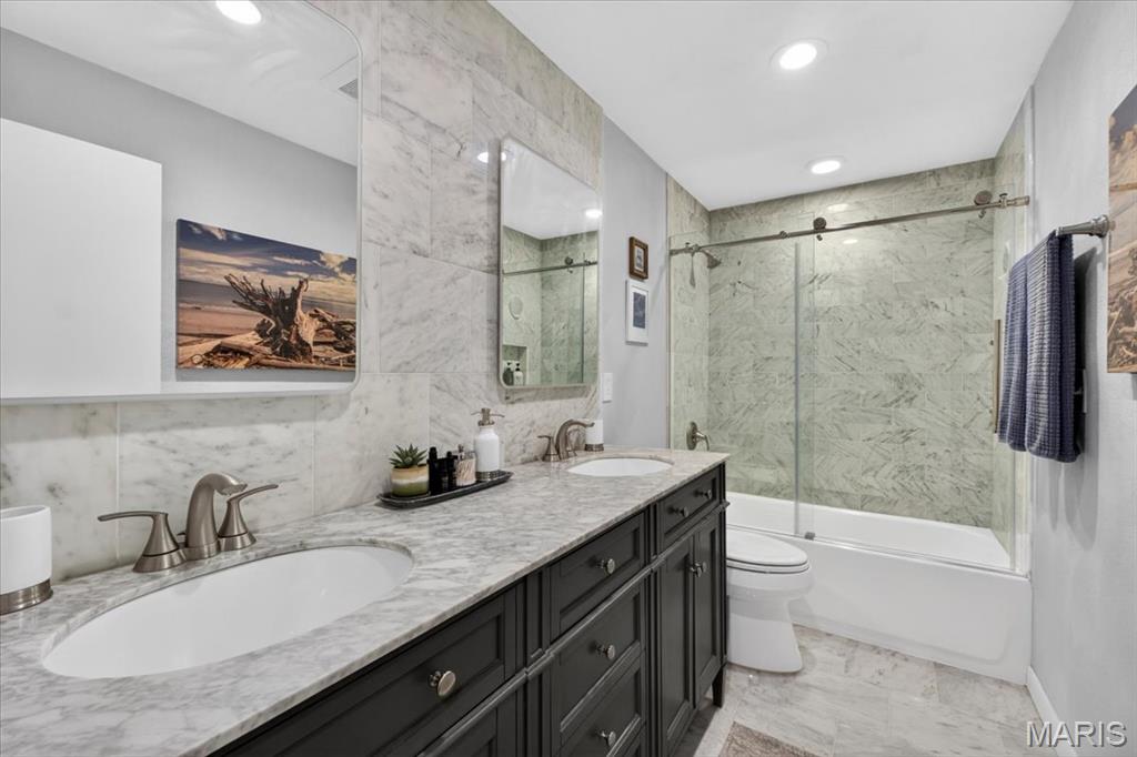 Fairway Manor - Residential