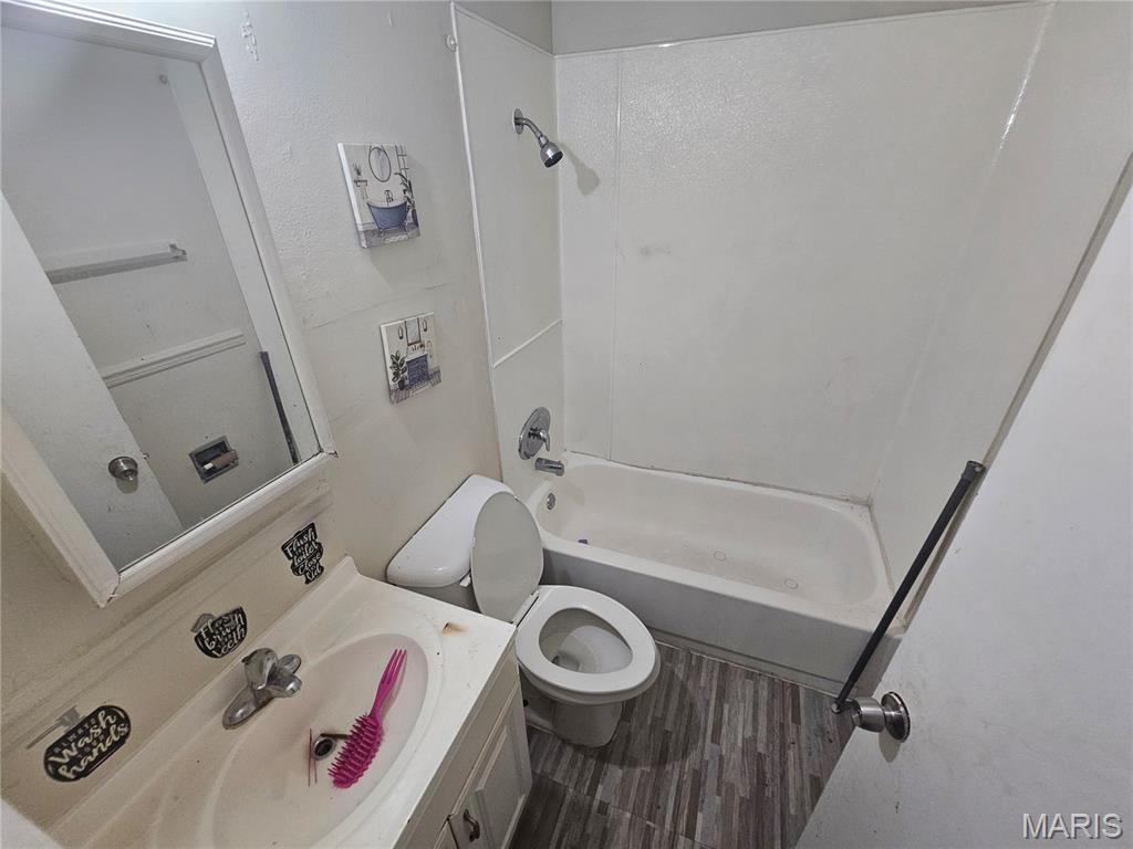 Glasgow Village Unit 15 - Residential