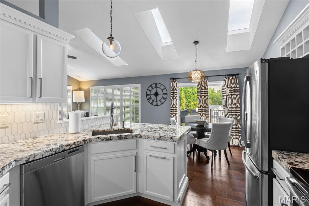 The Cove At Lake Chesterfield - Residential