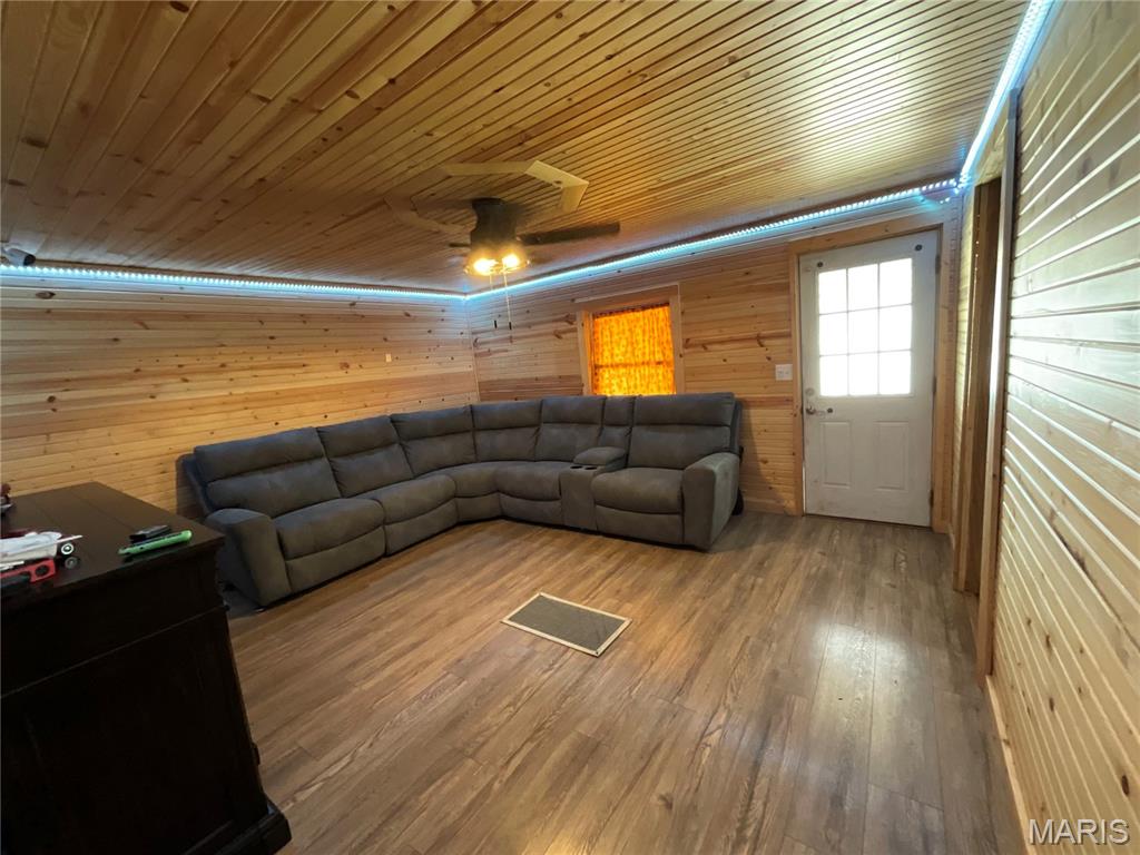 Pollocks Add - Residential