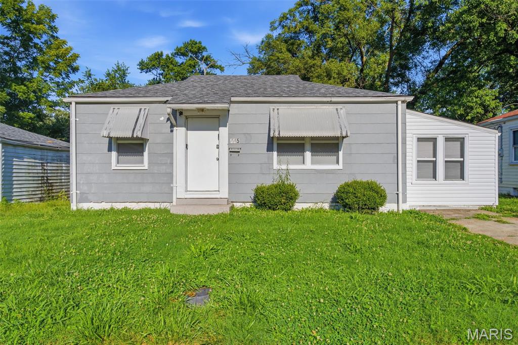 Turnkey investment opportunity in Ferguson! Welcome to 445 Plaza—an income-producing 3-bedroom, 1-bath property with a tenant already secured, offering immediate cash flow from day one. A new lease is set to begin in July at $1,150–$1,200/month, positioning this property as a solid addition to any investor’s portfolio. This home delivers exactly what today’s investors are looking for: consistent rental demand, strong rent-to-price potential, and minimal downtime between tenants. The functional layout, three true bedrooms, and manageable footprint make it an appealing option for long-term renters, helping support stable occupancy and reliable income. Located in an area with continued rental demand, this property offers both immediate returns and long-term upside. Whether you’re expanding your portfolio or stepping into your first investment, 445 Plaza checks the boxes with built-in income and a proven rental range. Opportunities like this—leased, performing, and ready to go—don’t last. Secure your next investment with confidence.