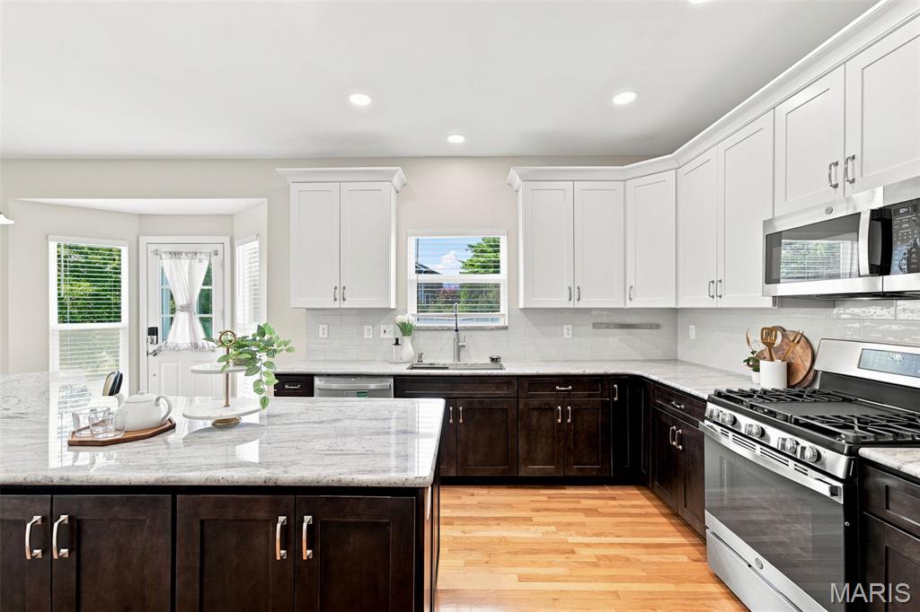 Vantage Pointe - Residential