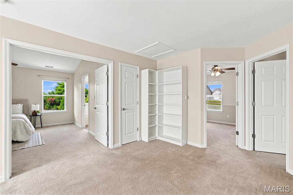Vantage Pointe - Residential
