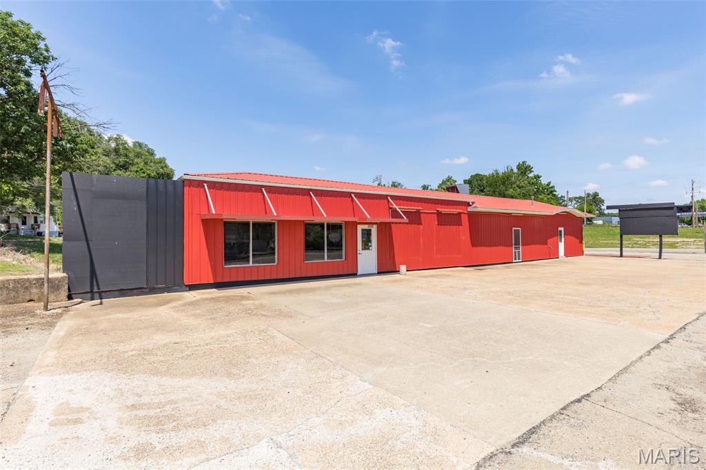 Elvins - Commercial Sale