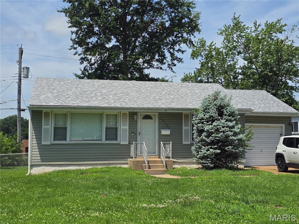 Turn key investment opportunity! Tenant occupied at $1150/month. Awesome tenant. Two bedrooms, two full baths with finished basement, garage, enclosed back porch, and fenced back yard. NEW ROOF and water heater in June 2026. Modern updates throughout including vinyl windows. All kitchen appliances included. Home warranty currently in place that can transfer to the new buyer. Great convenient location and neighborhood - check it out!