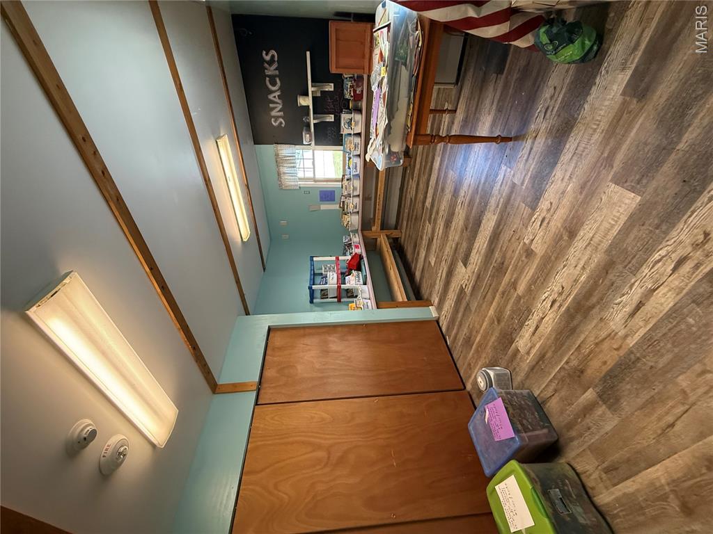 Airport Heights - Commercial Sale