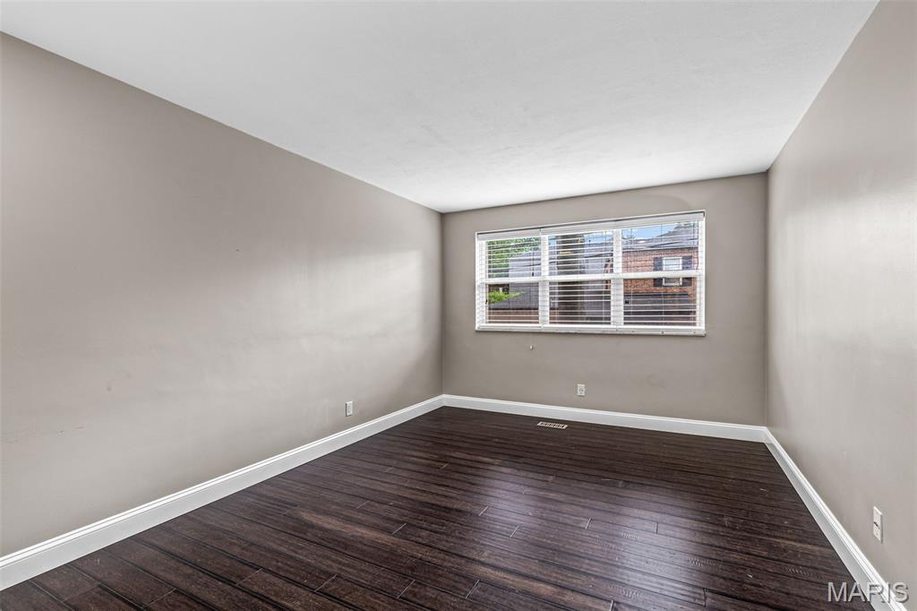 Imperial Condo The - Residential