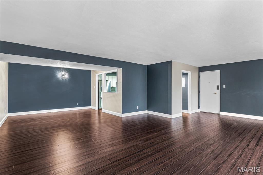 Imperial Condo The - Residential
