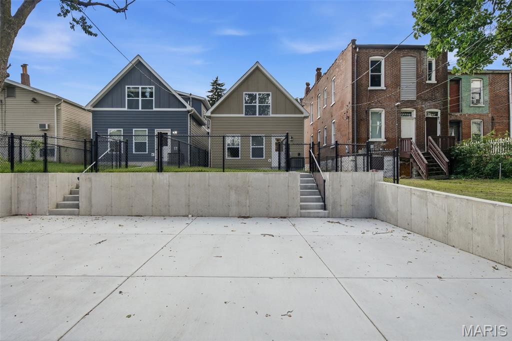 St Louis Commons Add - Residential