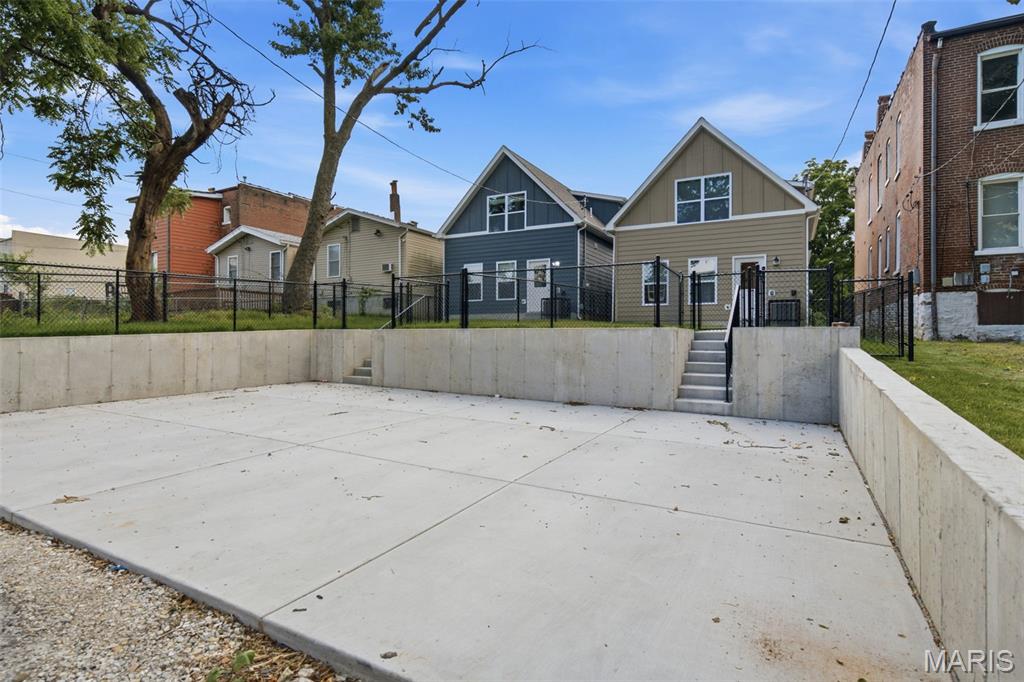 St Louis Commons Add - Residential