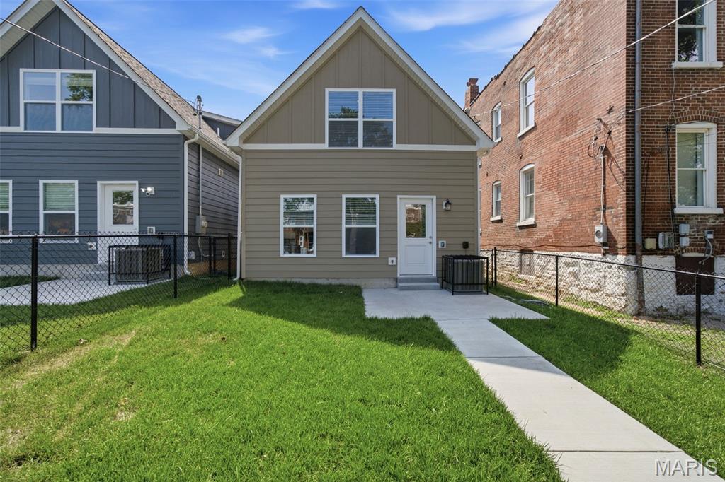 St Louis Commons Add - Residential