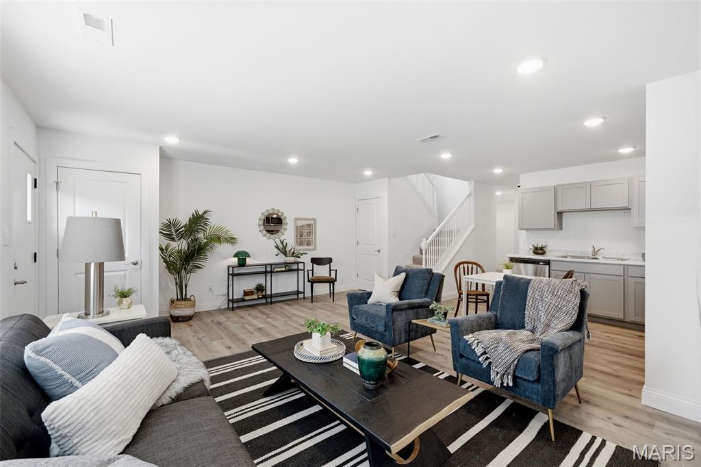 St Louis Commons Add - Residential