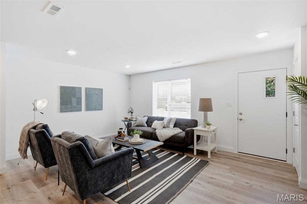 St Louis Commons Add - Residential