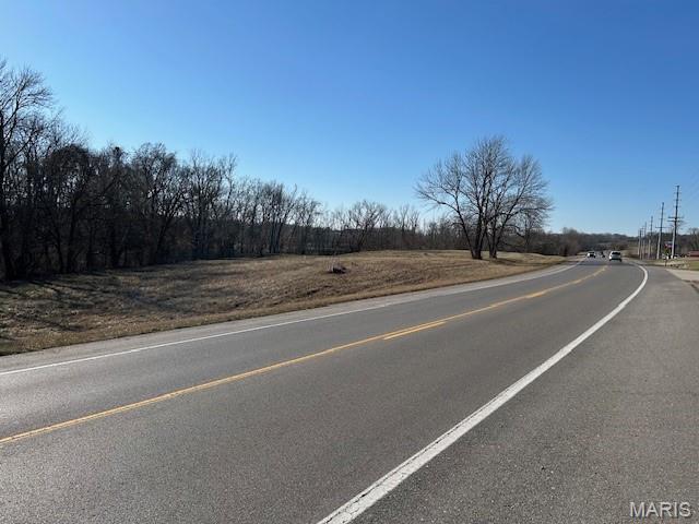 4.78-acre commercial property with various usage options. City services and utilities are readily available.